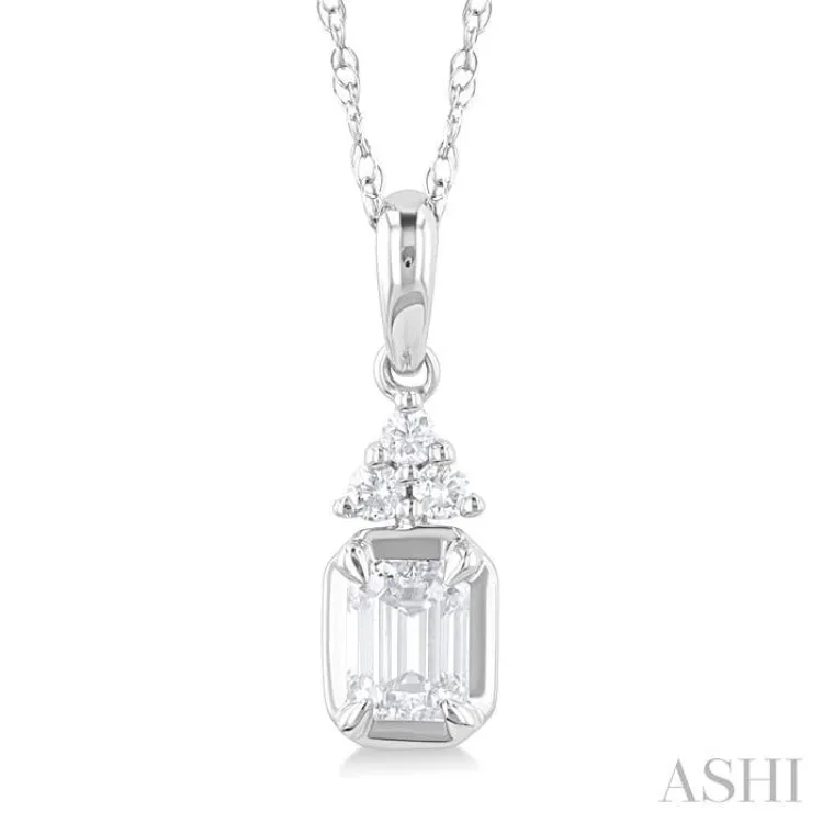 1/4 ctw Emerald and Round Cut Diamond Fashion Pendant With Chain in 14K White Gold