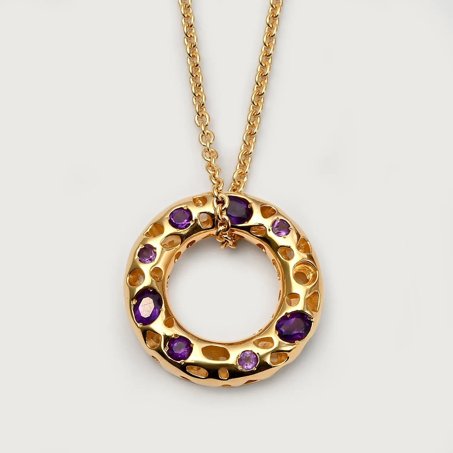 Allegro Loop Pendant with Amethyst   Lattice Disc Stud Earrings with Amethyst