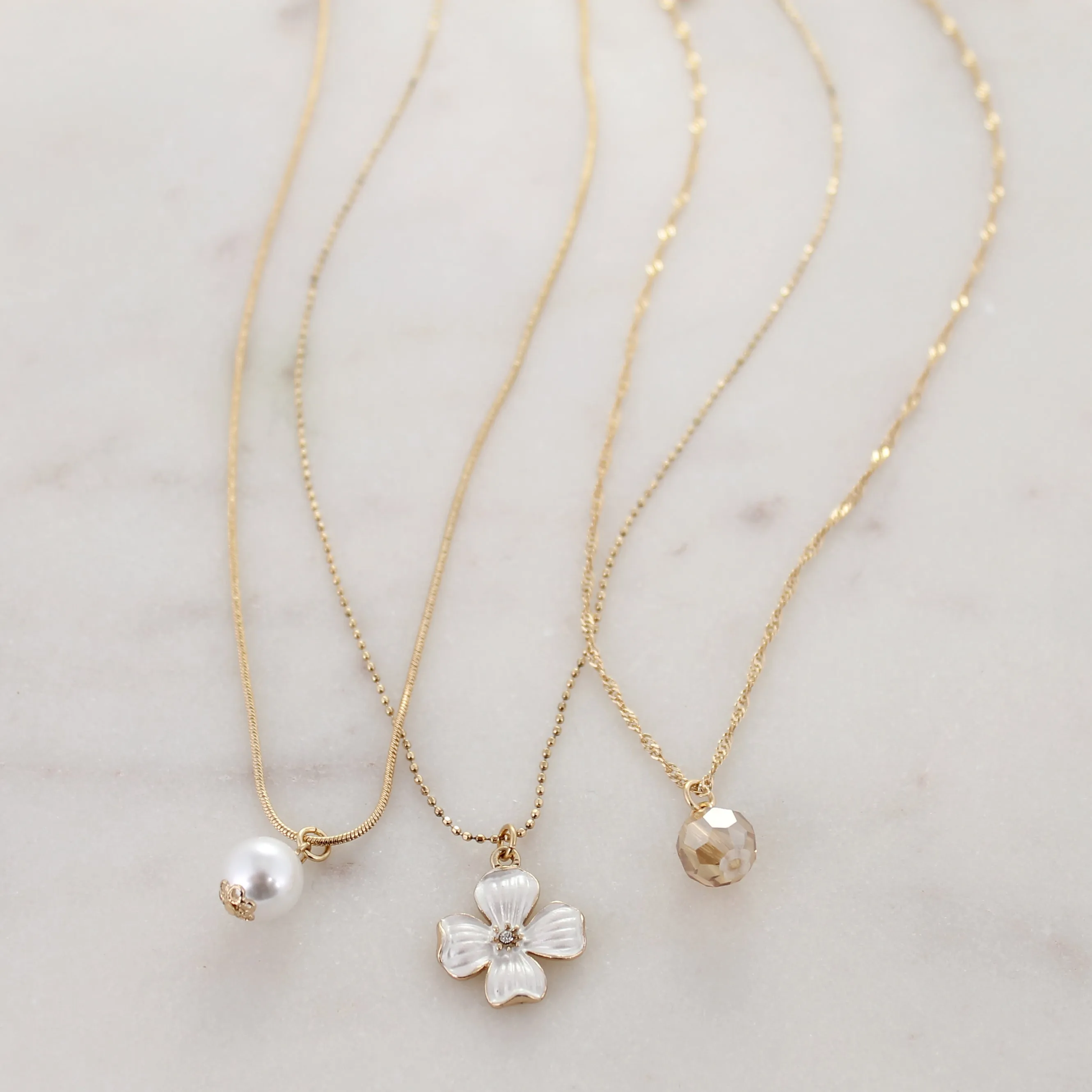 Glitzy Gold Dogwood Trio Necklace Set