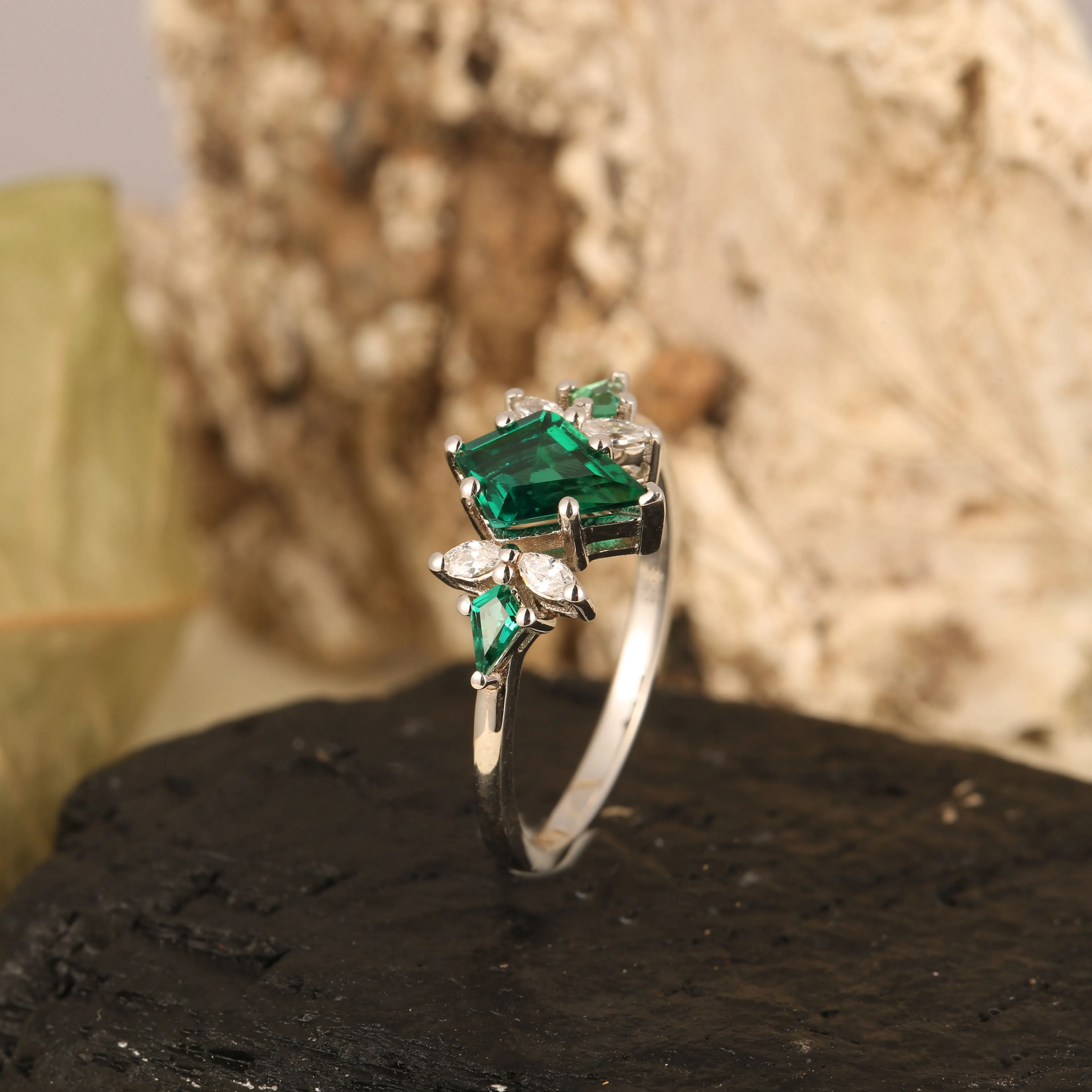 Green Sapphire Kite Ring Natural Agate Engagement Ring For Women- Unique Promise Ring- Gift For Her