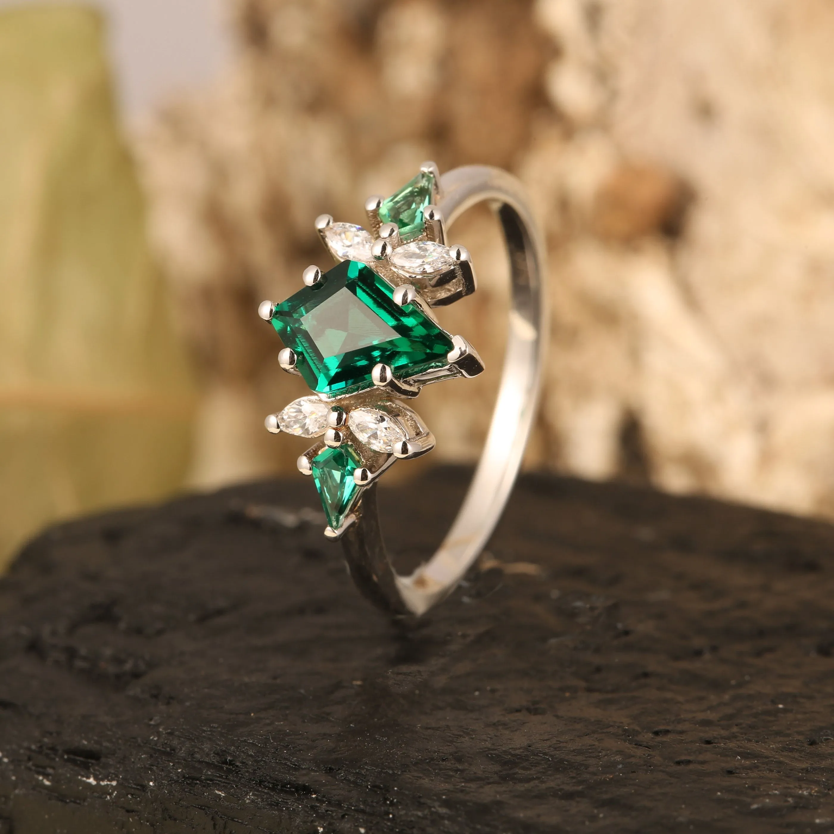 Green Sapphire Kite Ring Natural Agate Engagement Ring For Women- Unique Promise Ring- Gift For Her