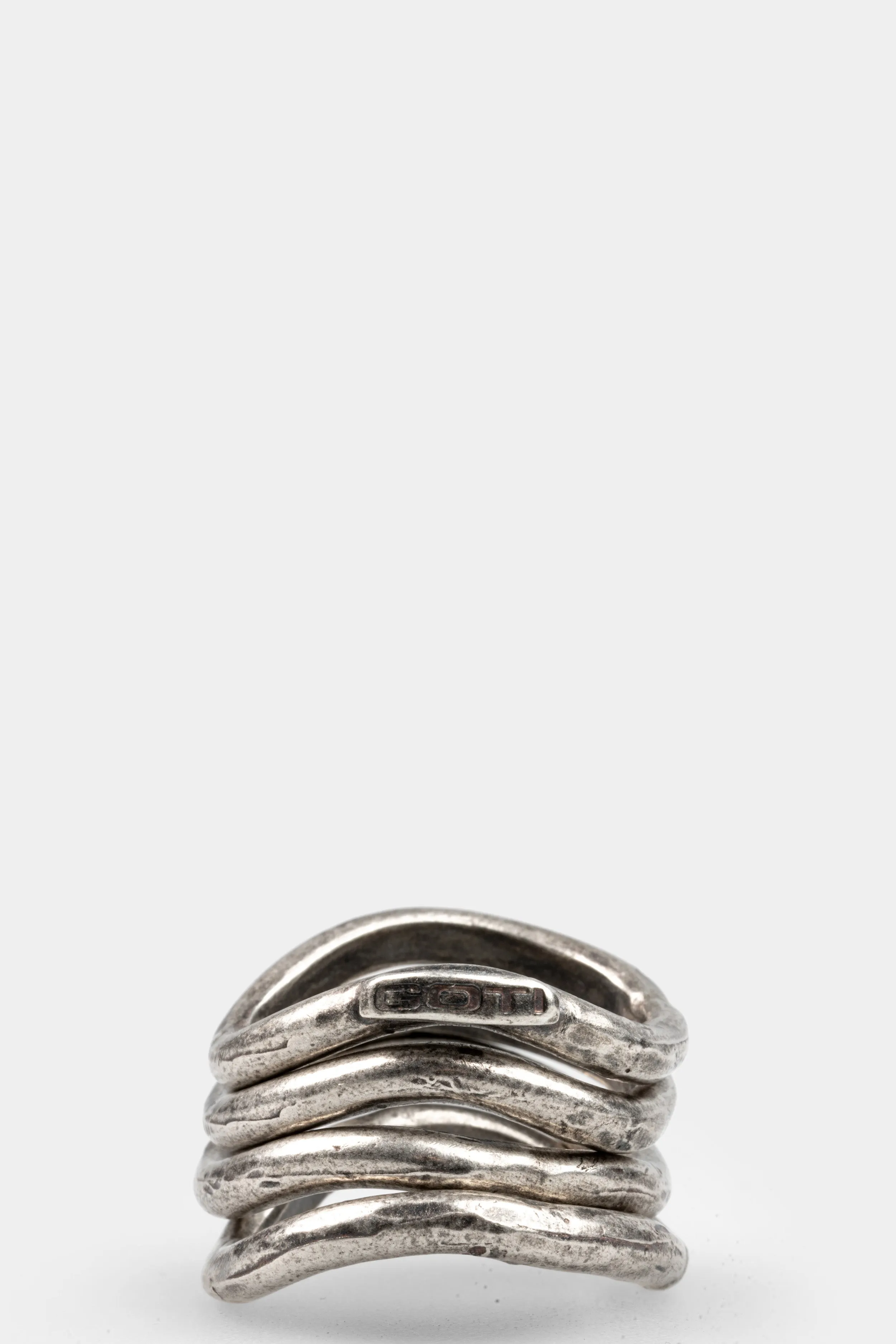 Imperfect stacking rings