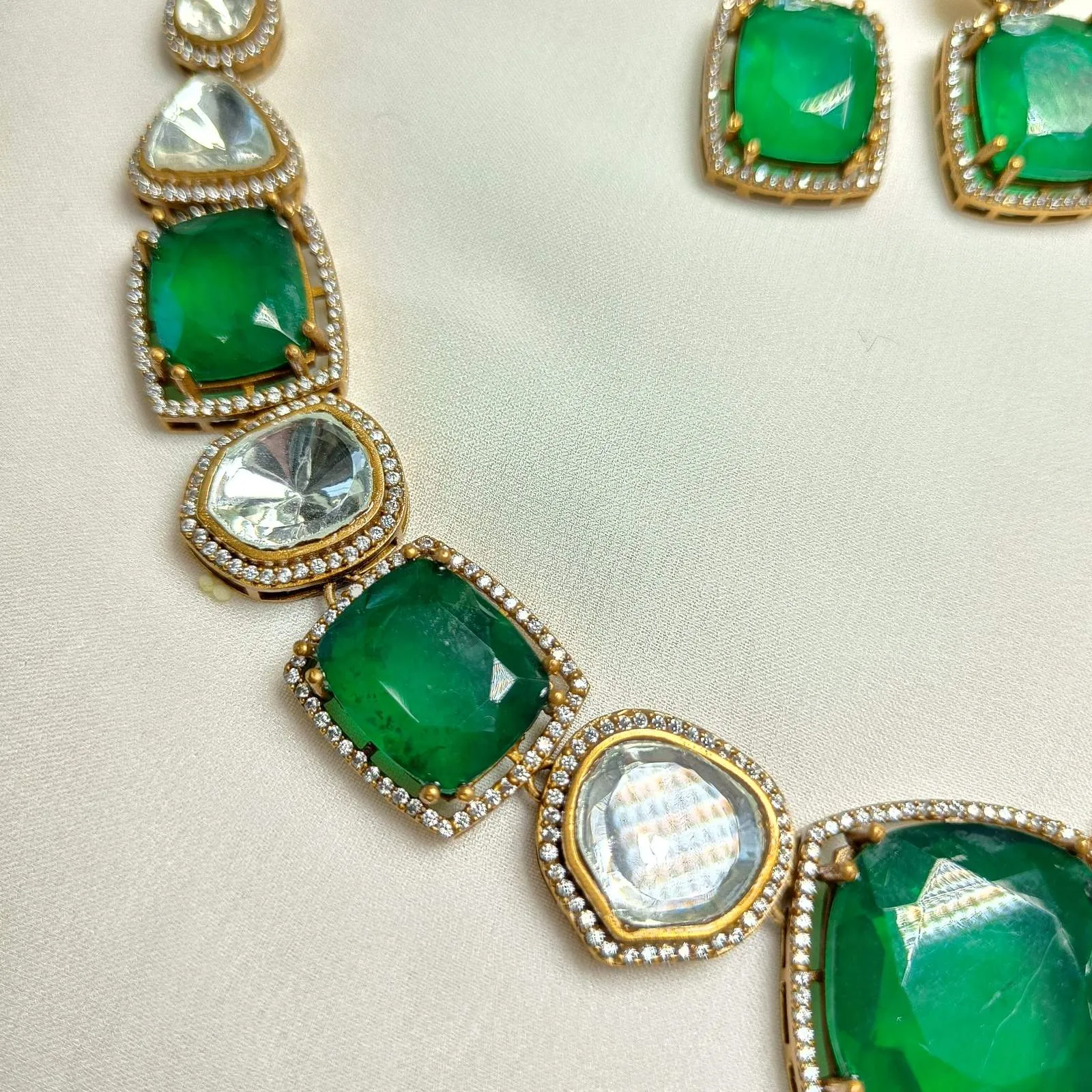 Nayaab Jasmine polki neckpiece