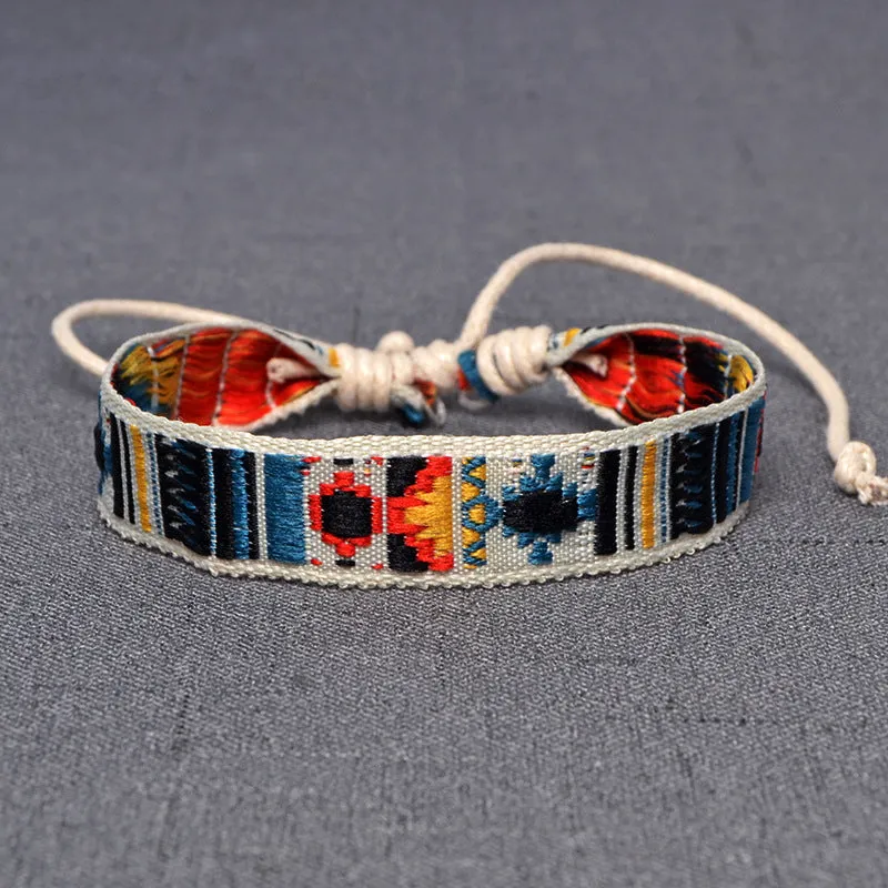 Retro Features Simple Casual Bracelet