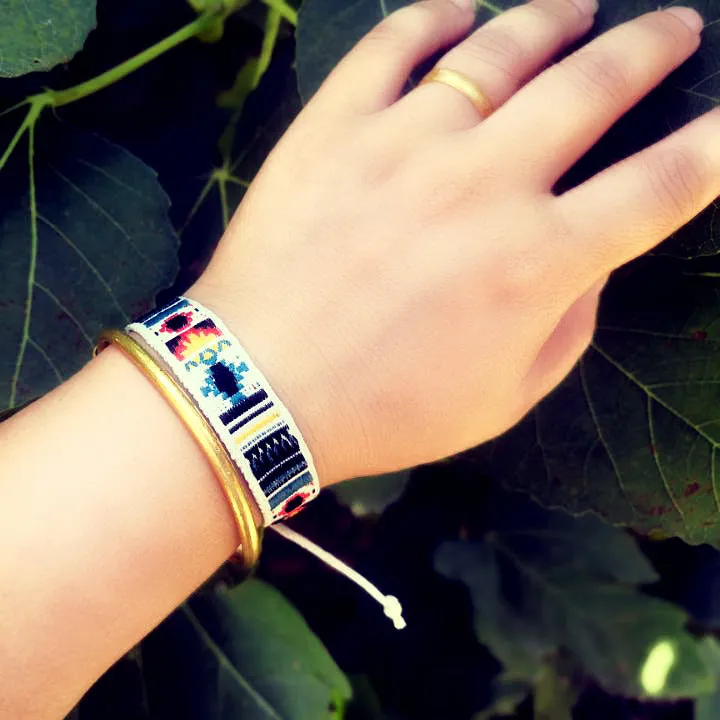 Retro Features Simple Casual Bracelet