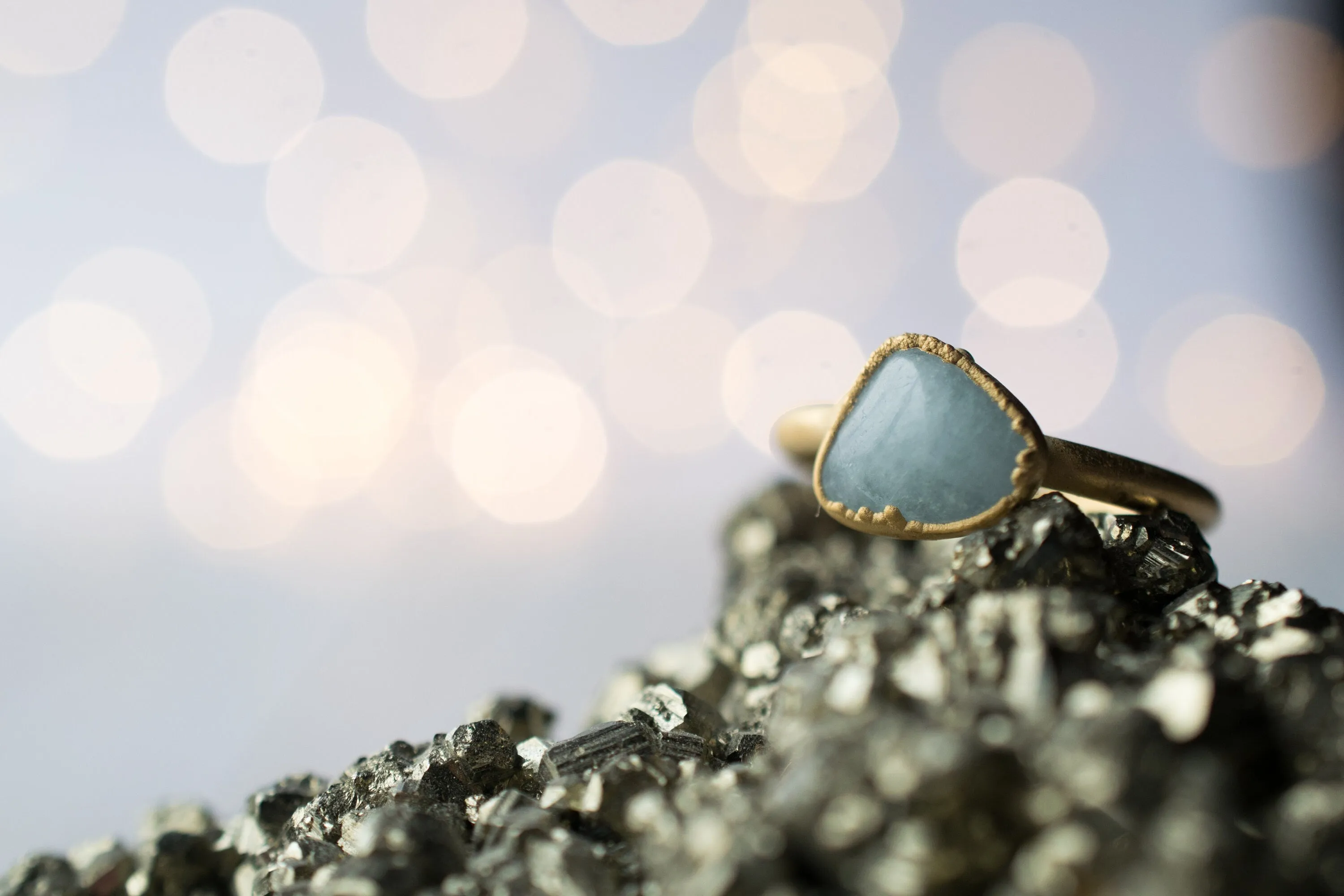 SALE Gold Aquamarine crystal ring | Raw aquamarine ring