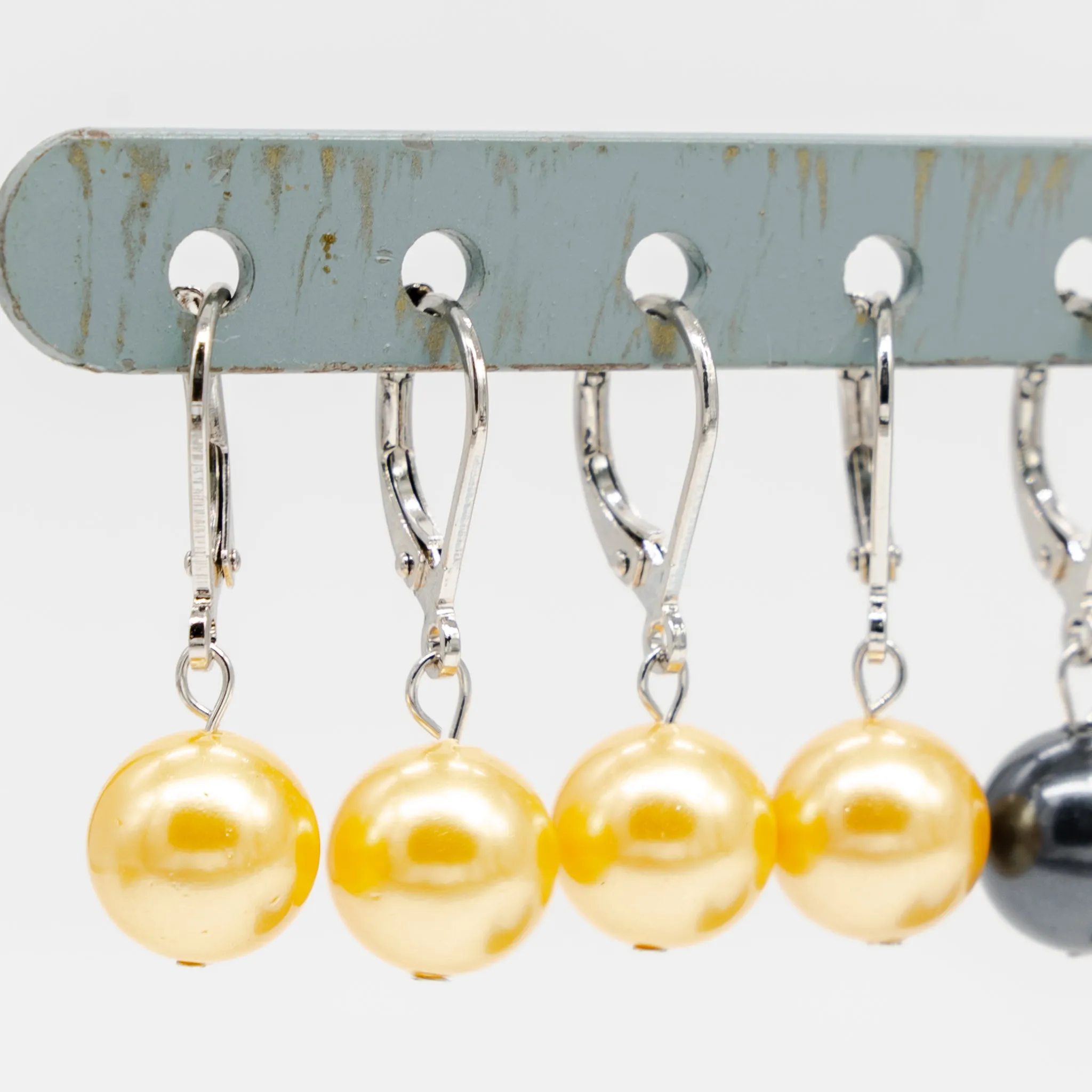 Shell Pearl Earrings