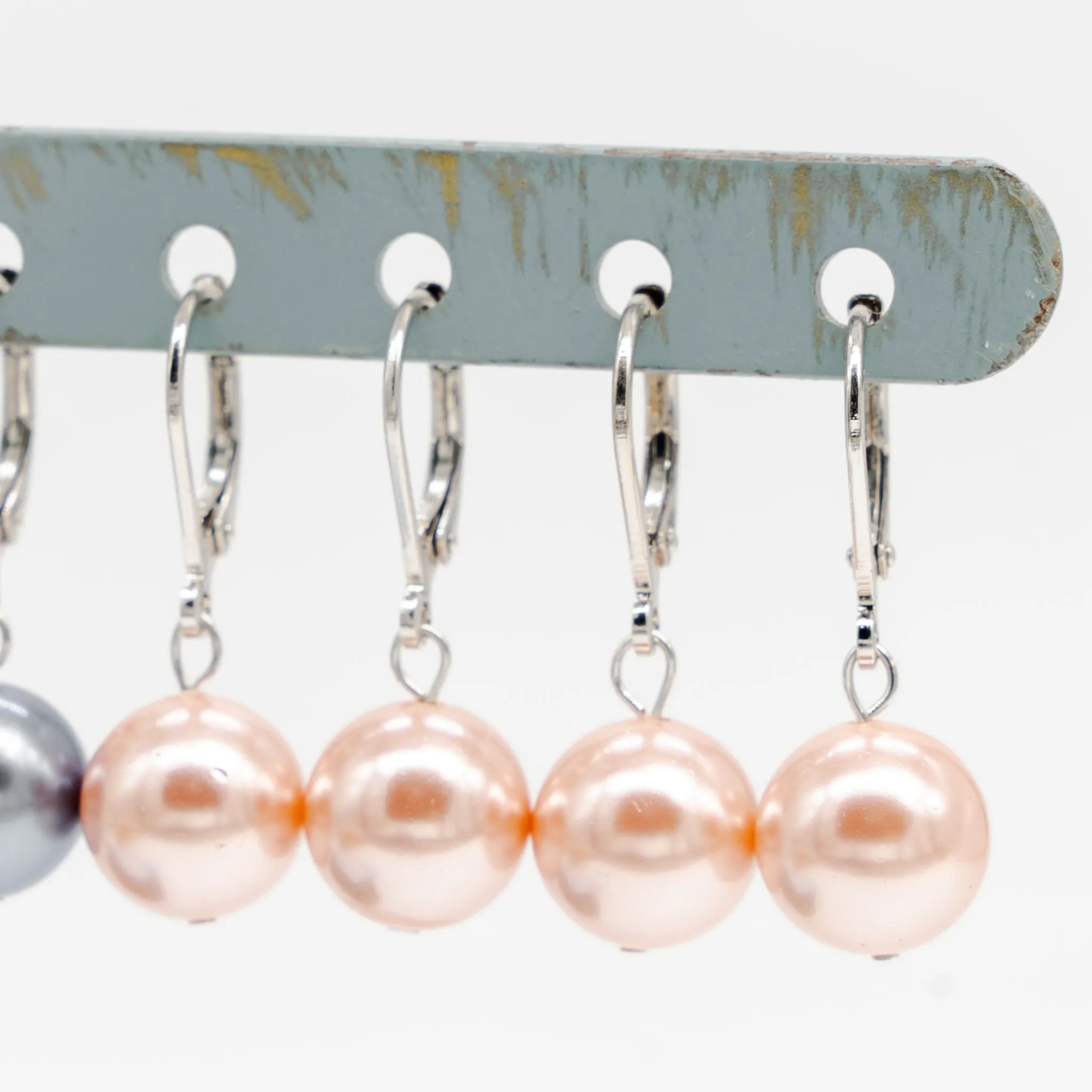 Shell Pearl Earrings