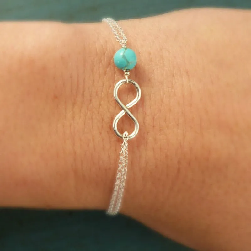 Simple turquoise beaded women's bracelet