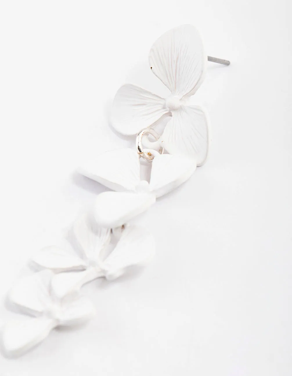 White Graduated Flower Drop Earrings